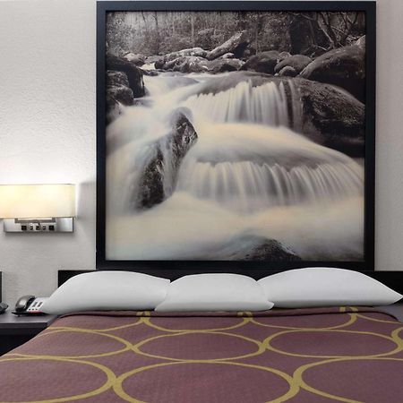 Super 8 By Wyndham Longview/North Motel Екстериор снимка