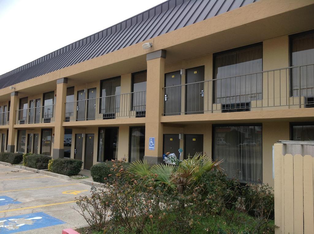 Super 8 By Wyndham Longview/North Motel Екстериор снимка