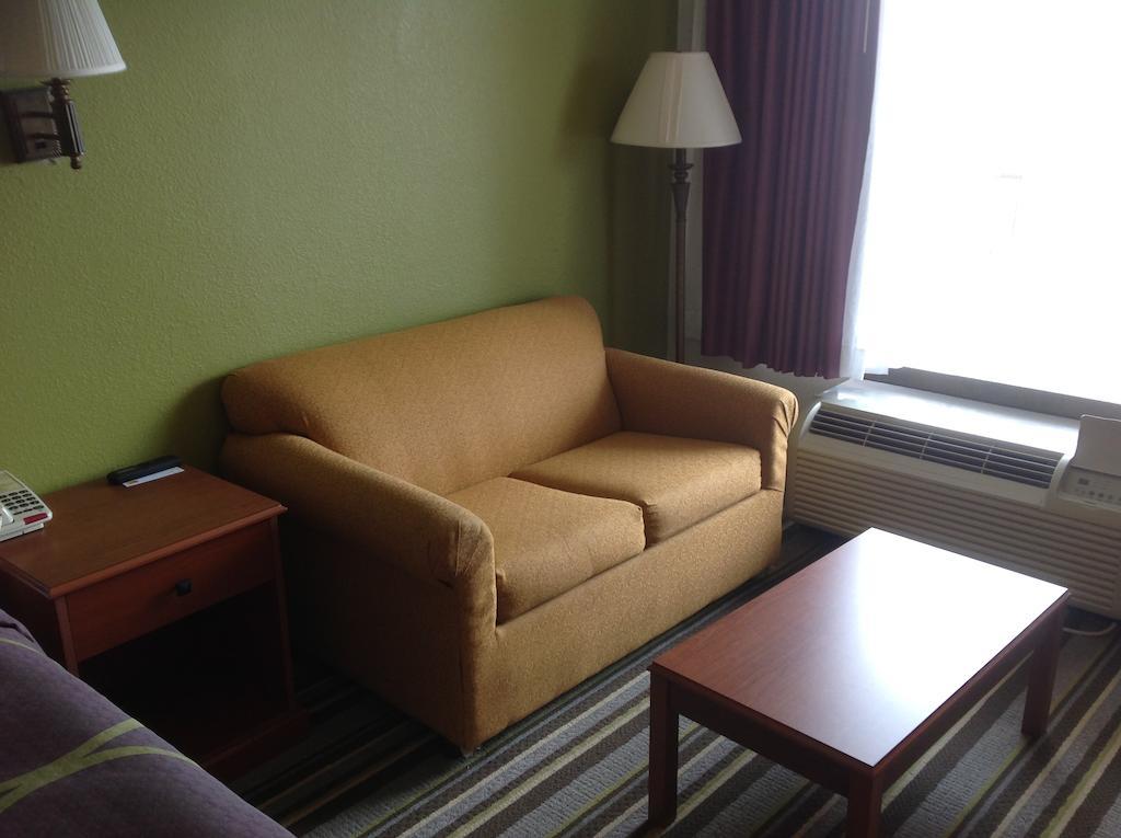 Super 8 By Wyndham Longview/North Motel Екстериор снимка